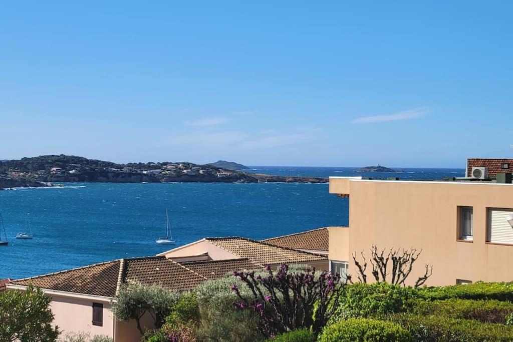T2 Vue Mer Dans Residence Calme / T2 Sea View In A Quiet Residence Bandol Zewnętrze zdjęcie