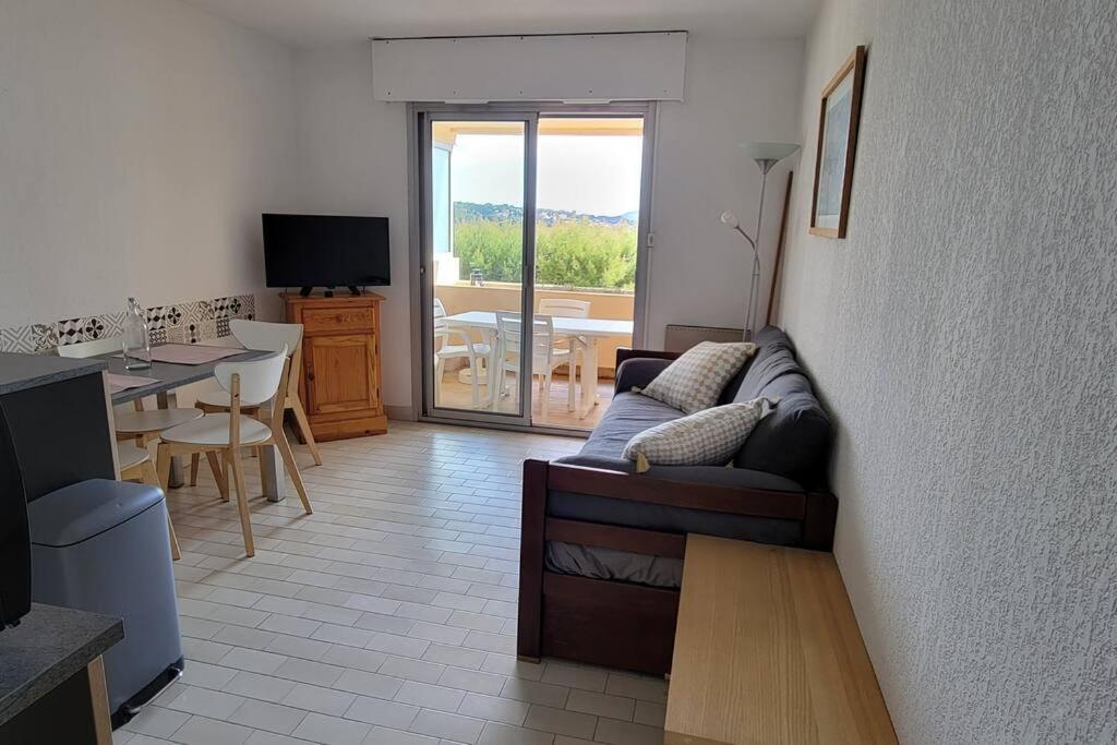 T2 Vue Mer Dans Residence Calme / T2 Sea View In A Quiet Residence Bandol Zewnętrze zdjęcie